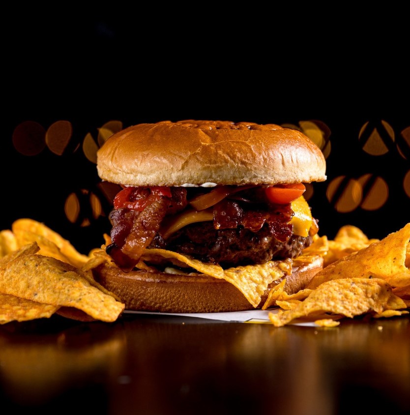 Fat Bull Tap House (Bar e Restaurante)